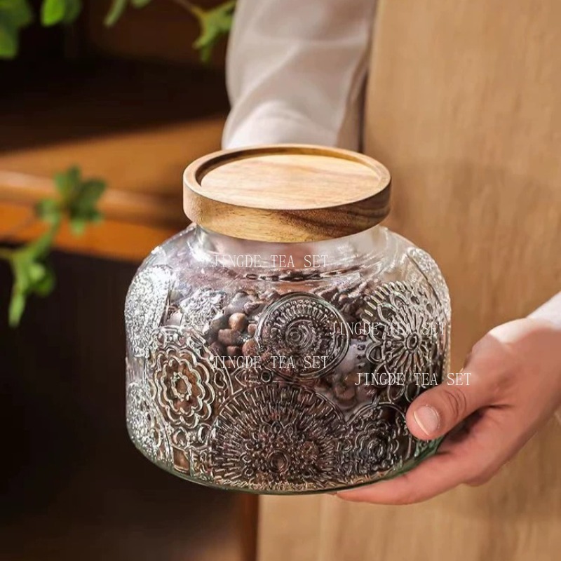 Food Storage Jars With Wooden Lids - وعاء تخزين زجاجي منقوش بغطاء خشبي،