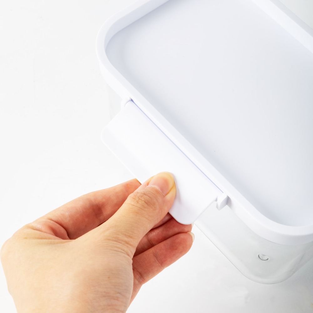 حاوية تخزين طعام بلاستيكية مست - مراجعة Food Storage Canister وسعره